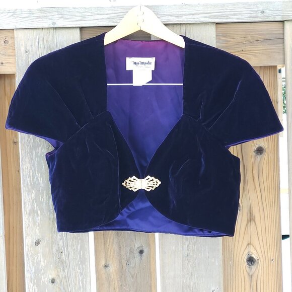 STUNNING VINTAGE DEEP Purple BOLERO Jacket with Brooch Closure Women's Size M - Picture 1 of 5